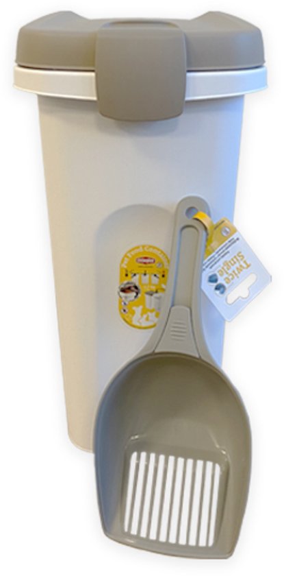 Contenant blanc de 15 litres pour nourriture avec couvercle et pelle gris, isolé sur fond blanc.