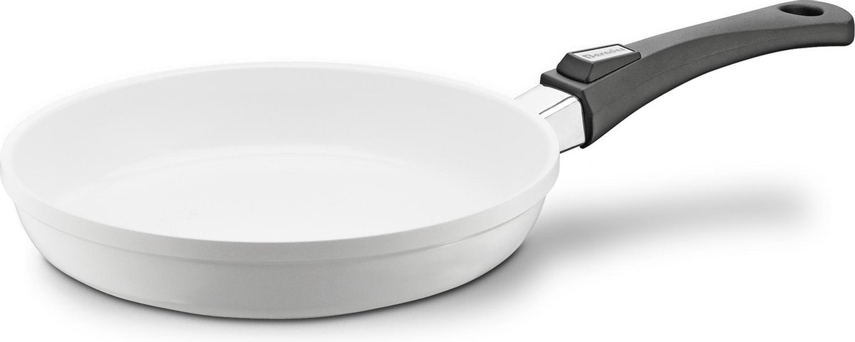 Frying pan 20, 24, 28 or 30 cm, aluminum, black - Balance® Induction Enduro from – Küche GmbH