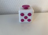 Fidget Cube Friemelkubus - Anti Stress Cube - Speelgoed Tegen Stress - Meer Focus & Concentratie - Fidget - Wit Roze