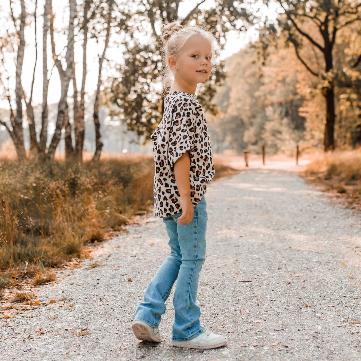 flared jeans / denim broek met wijde pijpen - lichtblauw | bol.com