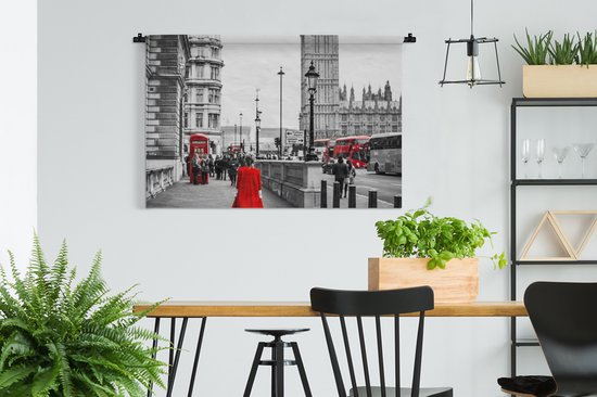 Wandkleed Rood zwart wit - Zwart-wit foto van een vrouw in een rode jurk Wandkleed katoen 120x80 cm - Wandtapijt met foto