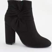 Betty Bow Boots in Swing Vintage Jaren 50 Stijl