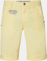 Camp David ® Chino Short met rugprint, geel
