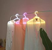 Neon Tales Wandlamp - Neon kledinghanger - Wit licht - USB - Muur of kledingrek