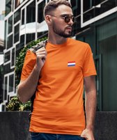 Oranje EK WK & Koningsdag T-Shirt Nederlandse Vlag (HEREN - MAAT XS) | Oranje Kleding & Shirts | WK Feestkleding