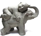 Kind monnik op olifant | GerichteKeuze