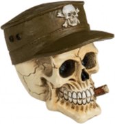 Schedel met Tank leger cap en sigaar decoratie - Decoratie schedel - Decoratie skull - Army skull - 10cm x  11cm x  12.5cm