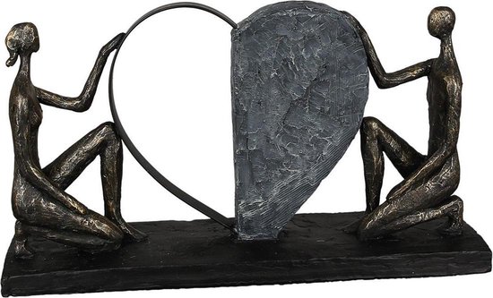 sculptuur liefdes hart - mensen met een hart