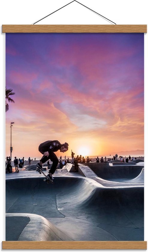 Schoolplaat – Skater op Baan met Zonsondergang - 40x60cm Foto op Textielposter (Wanddecoratie op Schoolplaat)