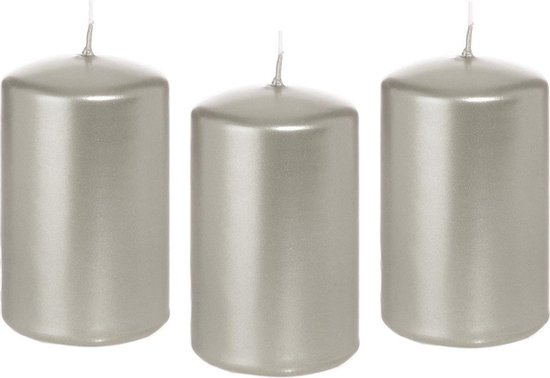 8x Zilveren cilinderkaars/stompkaars 5 x 8 cm 18 branduren - Geurloze zilverkleurige kaarsen - Woondecoraties