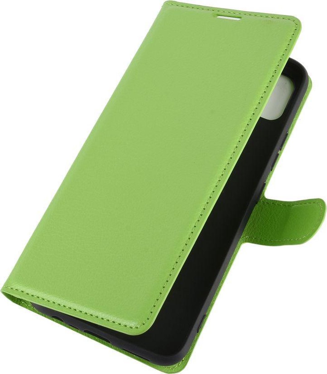 Mobigear Telefoonhoesje geschikt voor Realme C11 (2020) Hoesje | Mobigear Classic Bookcase Portemonnee | Pasjeshouder voor 3 Pasjes | Telefoonhoesje voor Pinpas / OV Kaart / Rijbewijs - Groen