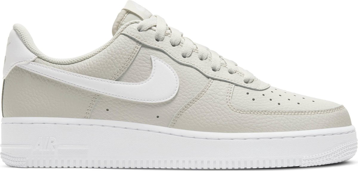 Nike Nike Air Force 1 ’07 Heren Sneakers Light Bone Wit