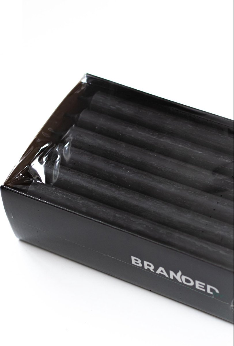Branded by Dinerkaars 2,1 x 19,5 cm - Kaarsen - Kaars - Zwart - Branded By - druipen en walmen niet - 6 branduren