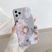 Voor iPhone 11 Laser Flowers Pattern TPU beschermhoes met ringhouder (grijze achtergrond aquarel roze bloemen)