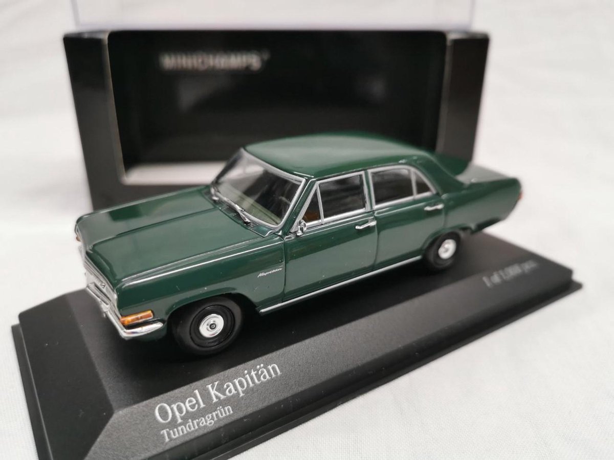 NOREV ancienne, OPEL KAPITAN N°64 verte-claire en boîte, état