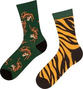 vrolijke sokken Tijger maat 35 - 40 twee verschillende sokken