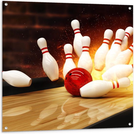 Tuinposter – Bowlingbal bij Vurige Kegels - 100x100cm Foto op Tuinposter  (wanddecoratie voor buiten en binnen)