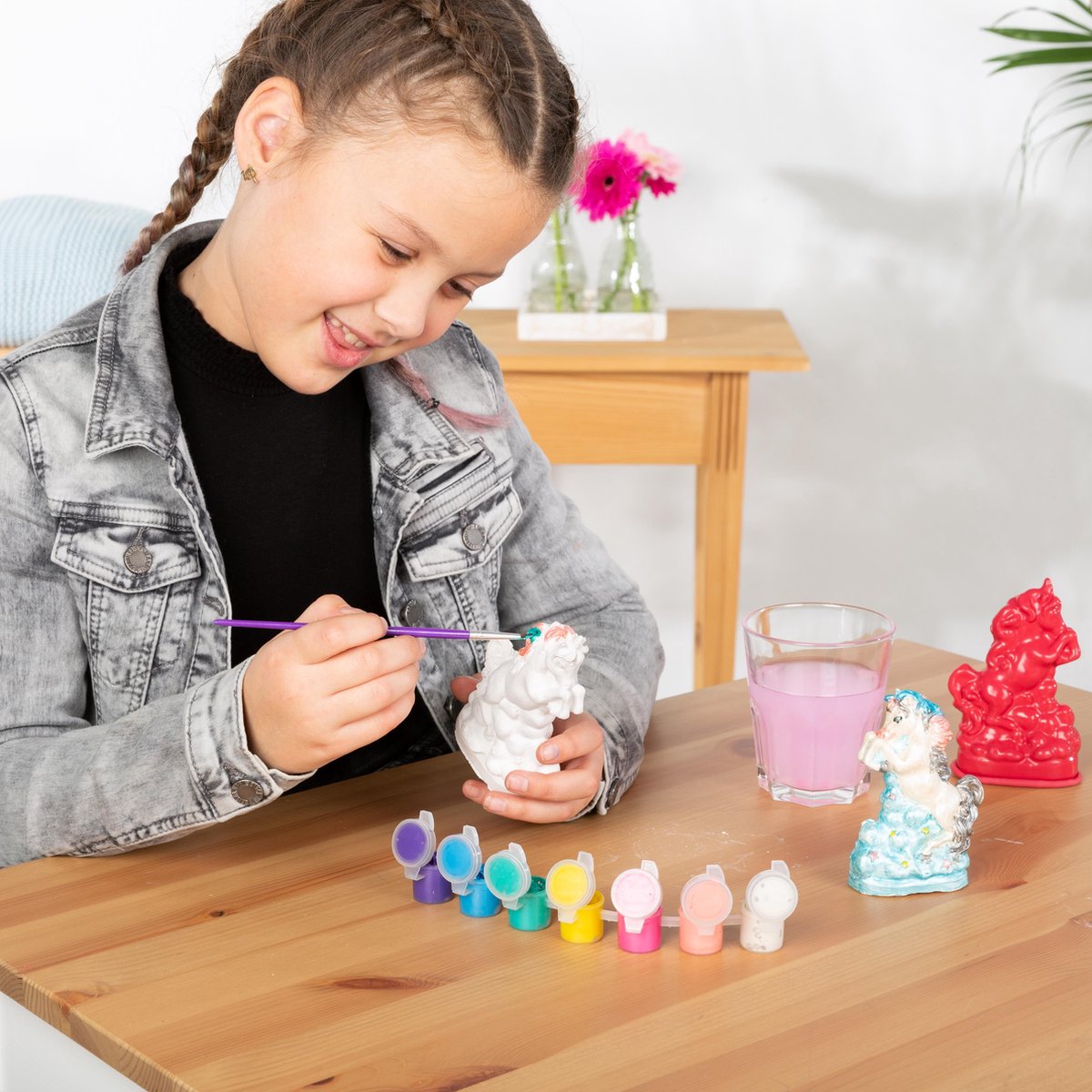 Totum Unicorn gips gieten en beschilderen knutselset 2 eenhoorns incl. gips, herbruikbare mal en 5 kleuren verf speelgoed vanaf 5 jaar — afbeelding 6