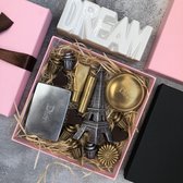 Uniek Chocolade cadeau voor haar - Gemaakt van chocolade Eiffel Tower - Romantisch - moederdag cadeautje - kado voor mama