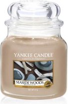 Yankee Candle Geurkaars Medium Seaside Woods - 13 cm / ø 11 cm