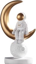 BaykaDecor - Unieke Astronaut Beeld - Woondecoratie - Kinderkamer Standbeeld - Ruimte - Halve Maan Luxe Figuur - Wit Goud - 20 cm
