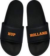 Cadeau Kerstmis - Cadeau Kerst - WK 2022 - Qatar 2022 -Nederlands Elftal - Oranje - EK - WK- Badslippers - Cadeau Badslippers 43