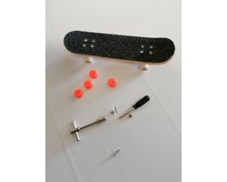 foto van Mini finger skate board