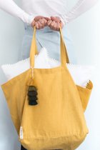 Duurzaam linnen shopper met handgemaakte tassel/ Minimalistische linnen draagtas met handvatten en zakje/grote sterke boho boodschappentas van linnen Ochre geel kleur/ duurzame moe