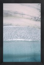 JUNIQE - Poster in houten lijst Lofoten strand lichte foto -20x30