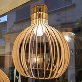 Hoentjen Creatie, Houten lamp - Grote bolvormige hanglamp