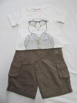 Noukie's - Kledingset - Jongen - T shirt wit Nouky beer en een bermuda beige , 2 jaar 92