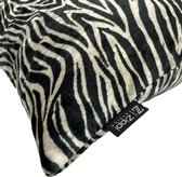 Zippi Design Zebra Art Sierkussen 45 x 45 cm Velvet, kleur zwart wit, Zebra dierenprint - Actie nu met veren vulling!