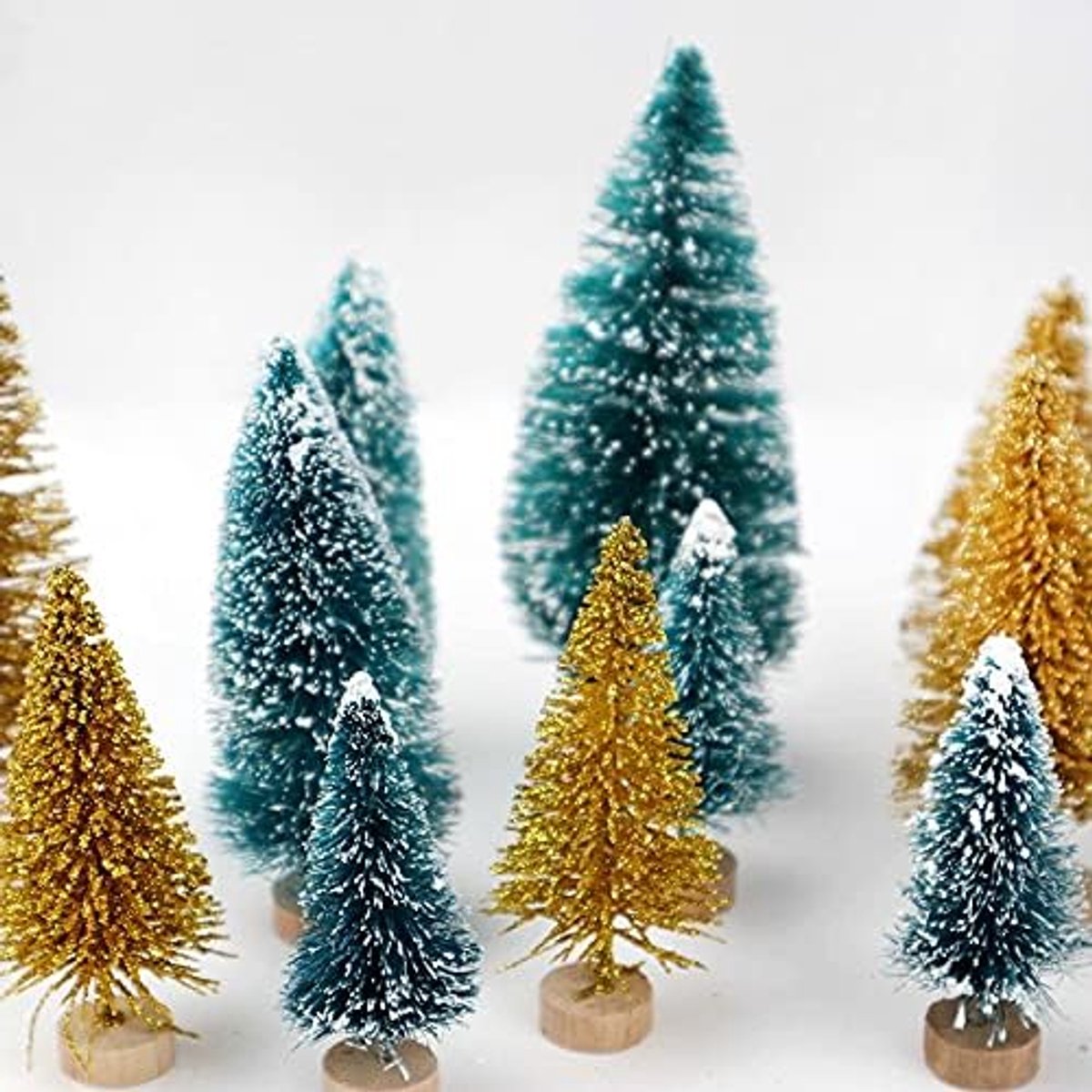 Kunstkerstboom 12 stks Mini Christmas Tree Pine Tree DIY Kerstversiering for thuistafel Navidad Xmas Ornamenten Nieuwjaar Decor Kids Gift (Color: 6.5cm- )