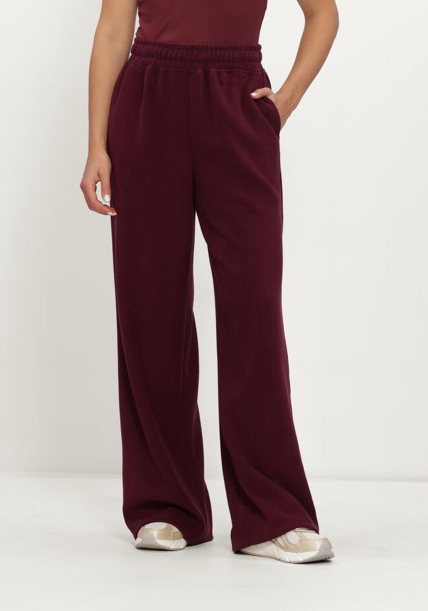 Studio Amaya Kora Pants Dames - trainingsbroek - Bordeaux - Maat XS