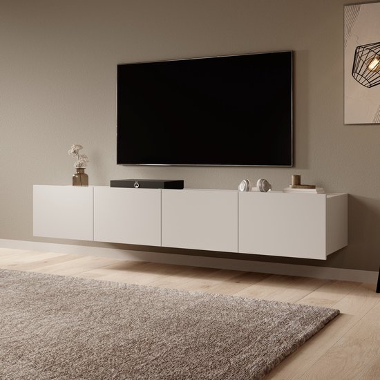 Strak beige hangend tv-meubel van 200 cm met vier deuren, geplaatst aan een muur onder een flatscreen-tv.
