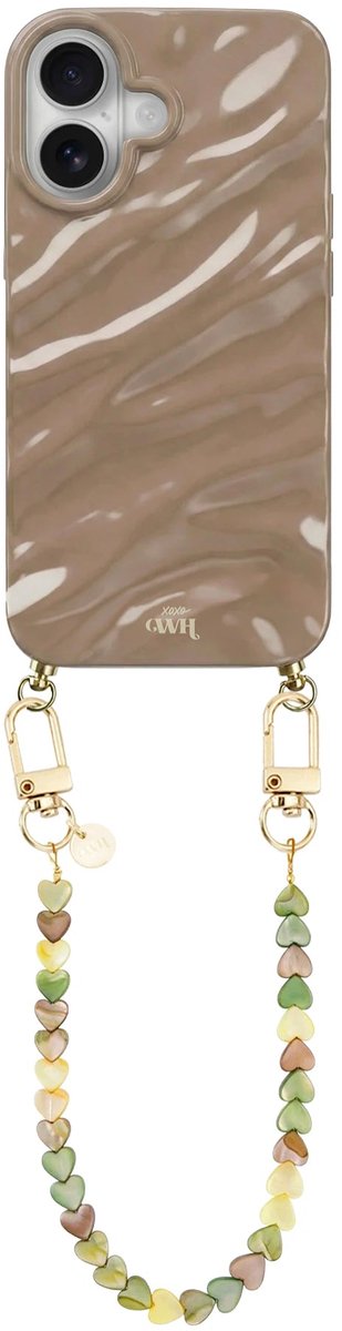 xoxo Wildhearts Taupe Glaze telefoonhoesje met koord - geschikt voor iPhone 17 - Shell Hearts Olives (kort koord) - Dream hoesje met telefoonkoord - Glimmende silicone case met plooien - Hartjesketting - Groen - Beige