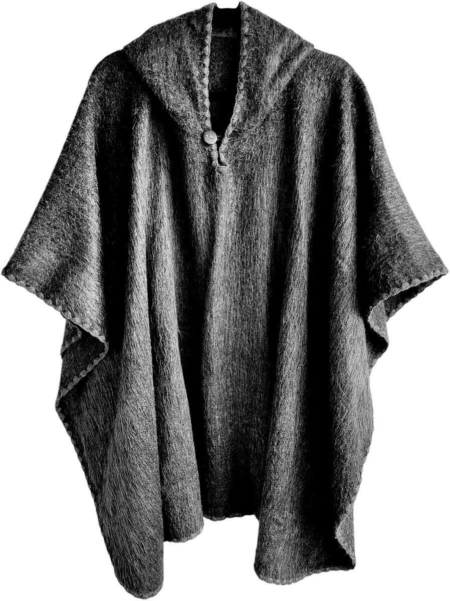 Alpaca D'Luxe Poncho - Hypoallergeen - Grijs - Duurzaam - Gemaakt van Alpacawol - Zacht en van Kwaliteit - Luxe Cadeau - Poncho's voor Dames - Poncho's voor Heren - Chic - Comfortabel - Stijlvol - Sustainable - Poncho van Alpacawol met Capuchon