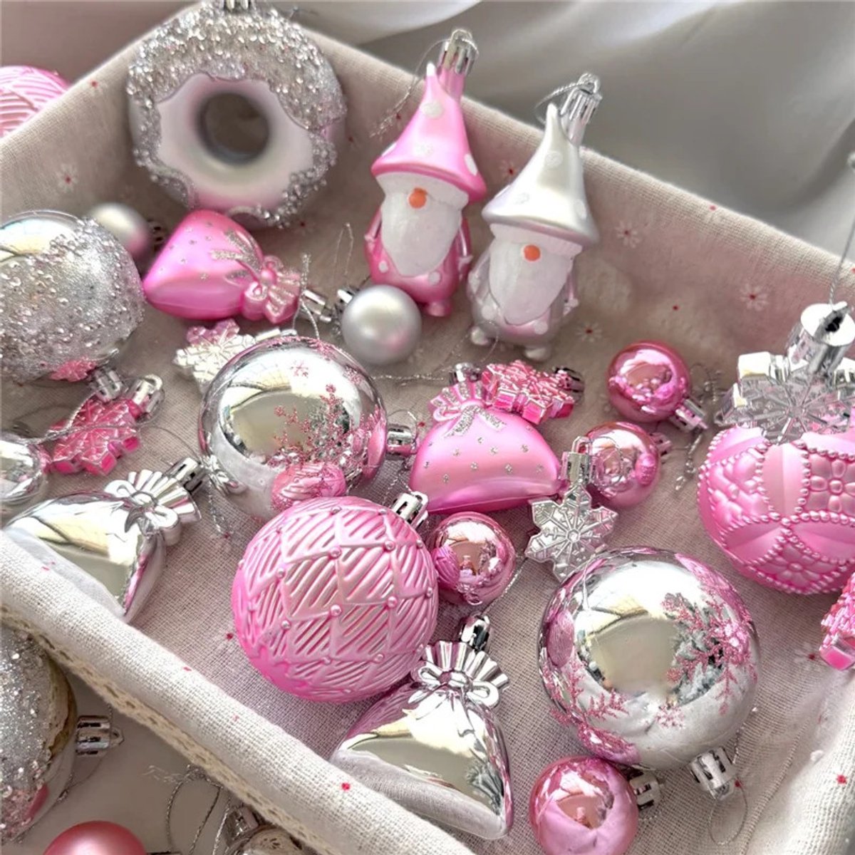 60-delige set kerstboomversiering met diverse vormen kerstballen- levendige roze en zilveren kleuren- geleverd in geschenkdoos- ideaal voor de feestdagen – foto 2