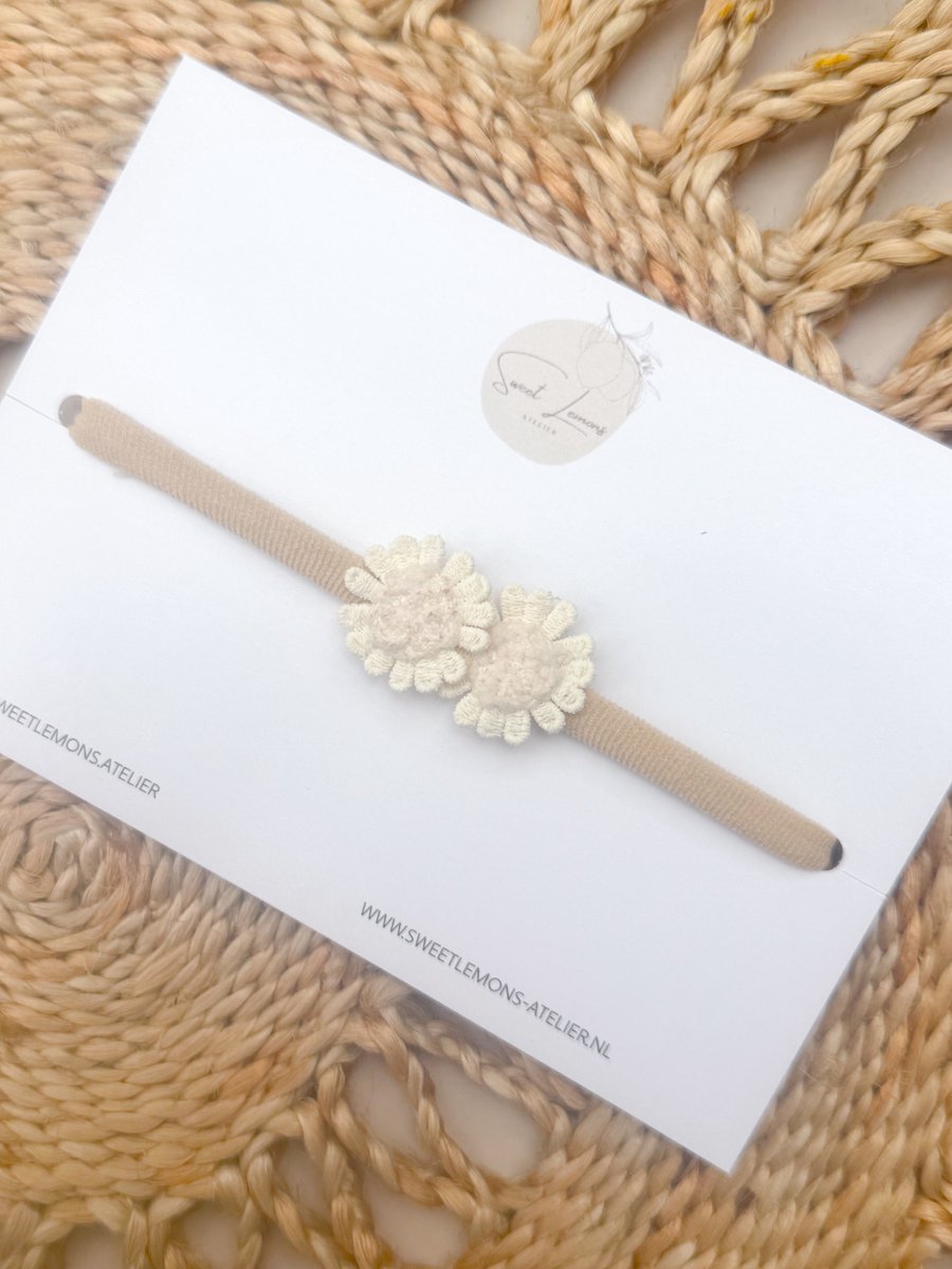 Haarband Cozy Flowers - Blush - Newborn Haaraccessoires - Elastiche Haarband - Haarbandjes voor Baby & Newborn - Haarbanden voor Meisjes & Kinderen - Kraamcadeau - Babyshower