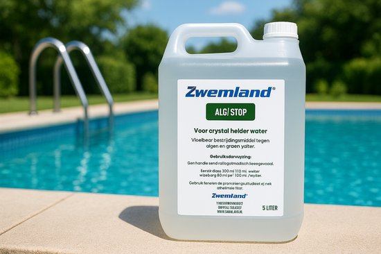 Zwemland Algi/Stop container van 5 liter met etiket naast een zwembad met ladder.