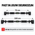 Zwarte optrekstang in twee maten (72 cm en 100 cm) met markeringen, en een waarschuwing voor deurkozijnen.