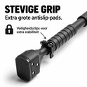 Close-up van de B-Physic pull-up bar met "STEVIGE GRIP" en "Veiligheidsclips voor extra stabiliteit".