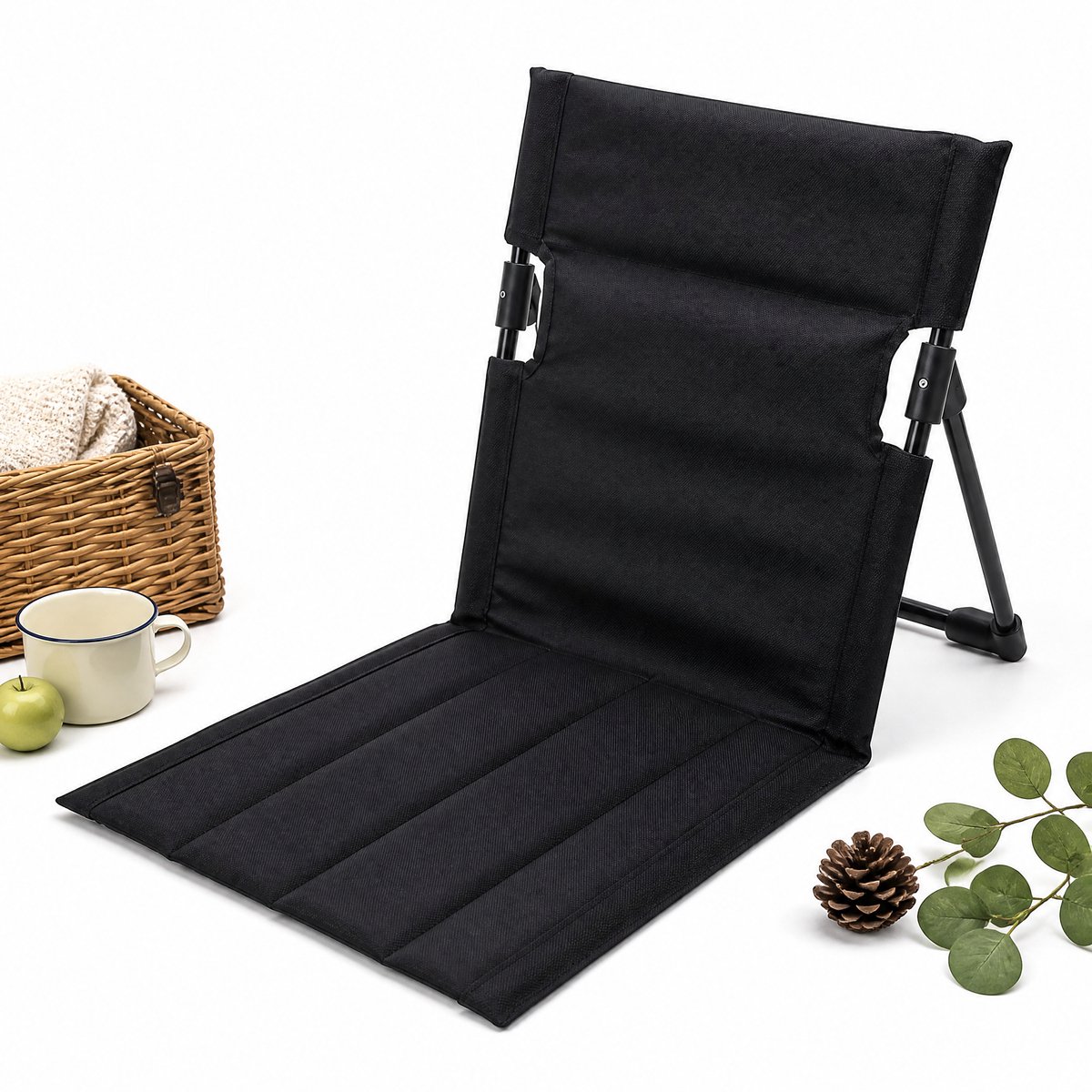 Strandstoel opvouwbaar - Strandmat met rugleuning - Campingstoel – 39,5 x 38 x 39 cm - Aluminium frame en Oxford-stof - Lage zitplek voor strand, picknick en camping - Zwart - Comfortabel relaxen