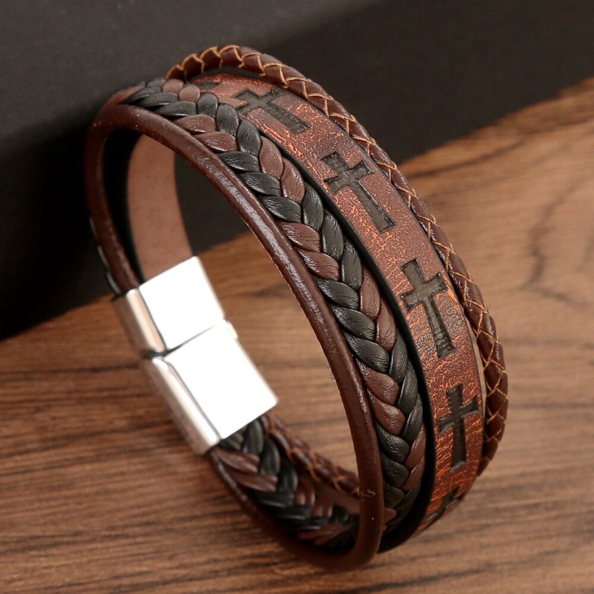 Gold Pulse - Armband Heren - Bruin PU-leer - Gevlochten Kruispatroon - Magnetische Sluiting - 19 cm