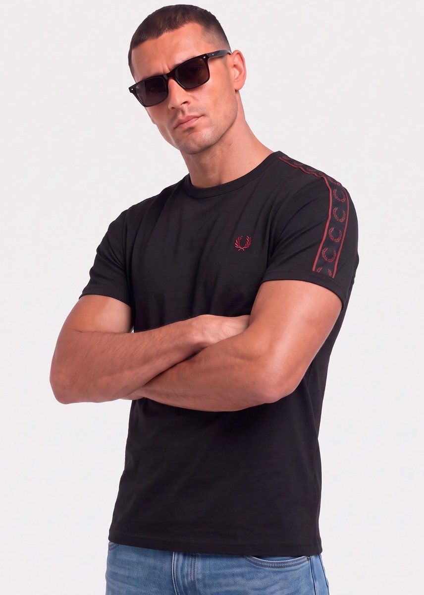 Fred Perry Contrast tape ringer t-shirt Zwart