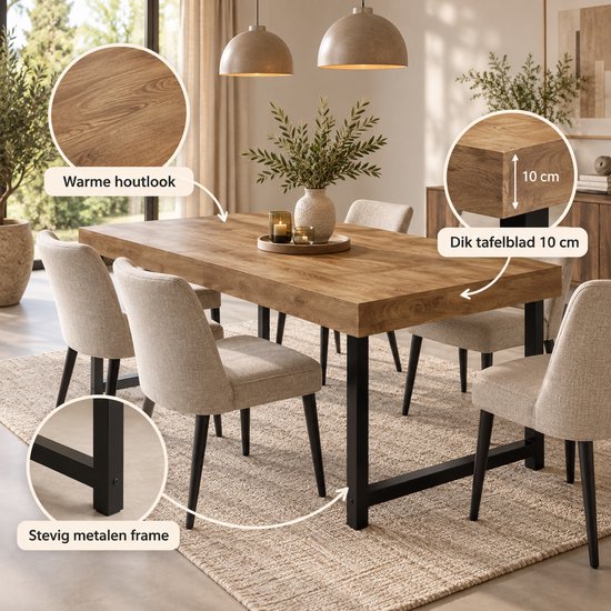 Eettafel met dik (10 cm) warm houtlook tafelblad en stevig zwart metalen frame.