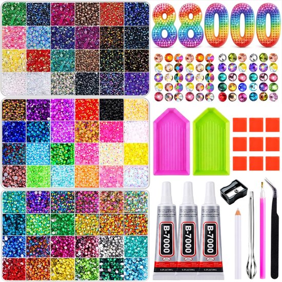 DIY strass-set met 88000 gekleurde steentjes, lijm, trays en applicatiegereedschap.