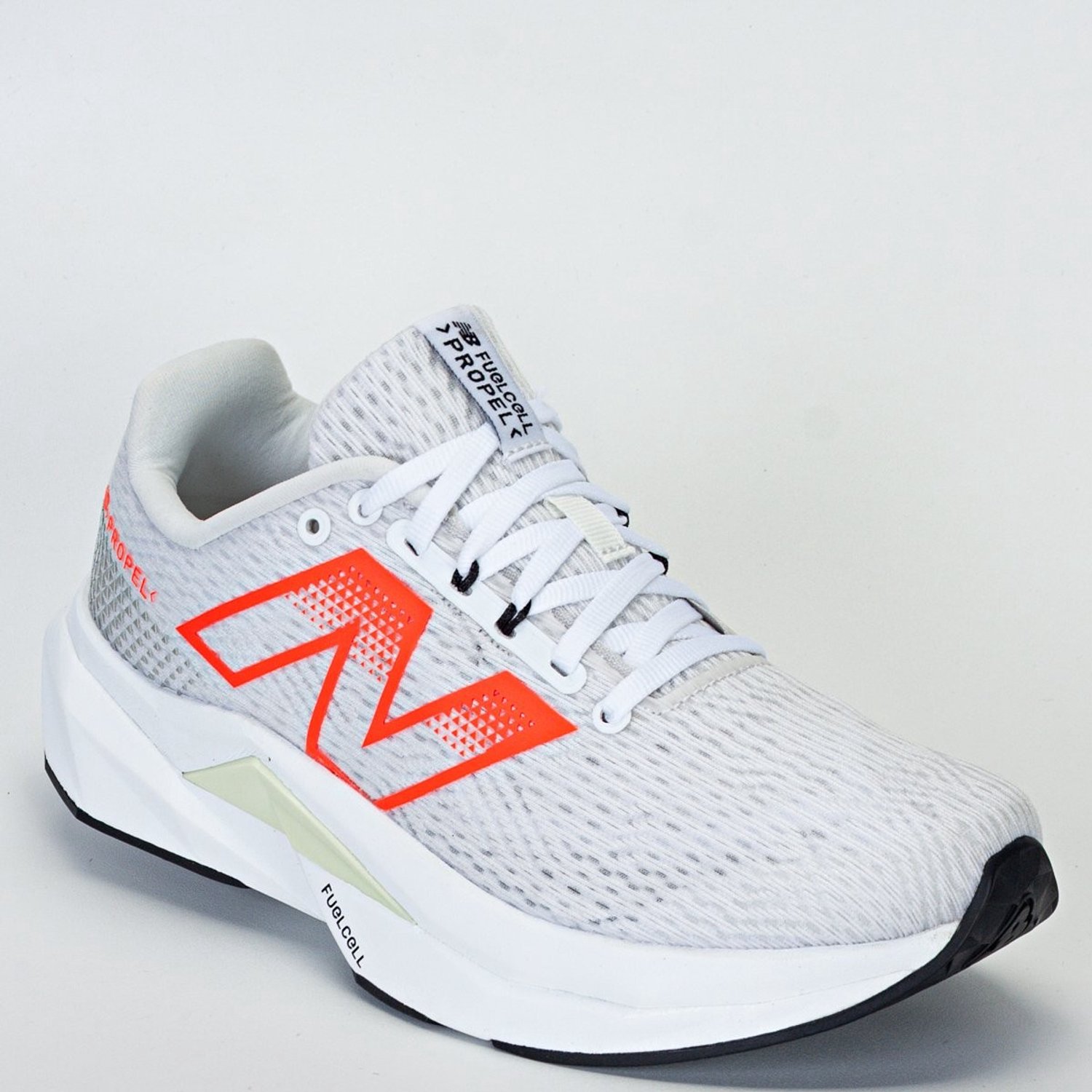 New Balance FuelCell Propel V5 Hardloopschoenen Dames 37.5 EU Wit