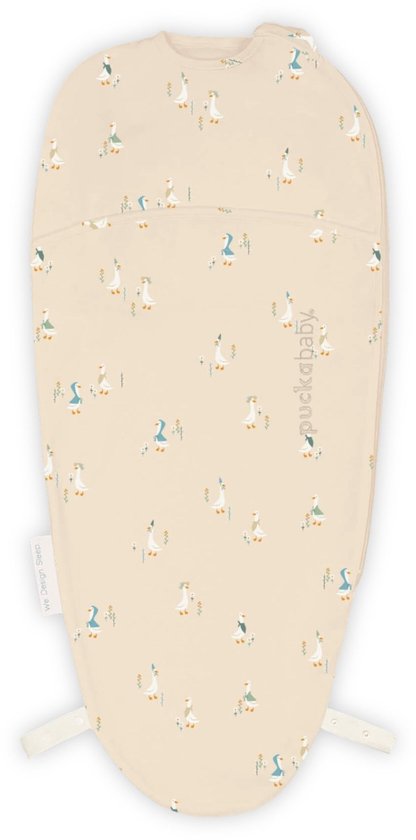 Puckababy Piep inbakerslaapzak met ganzenprint.