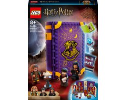 LEGO® Harry PotterTM ZweinsteinTM Moment: Waarzeggerijles 76396 bouwspeelgoed; professor Zwamdrifts klaslokaal in een bouwbaar speelboek; coole speelset om te verzamelen; een magisch cadeau voor kinderen vanaf 8 jaar (297 onderdelen)